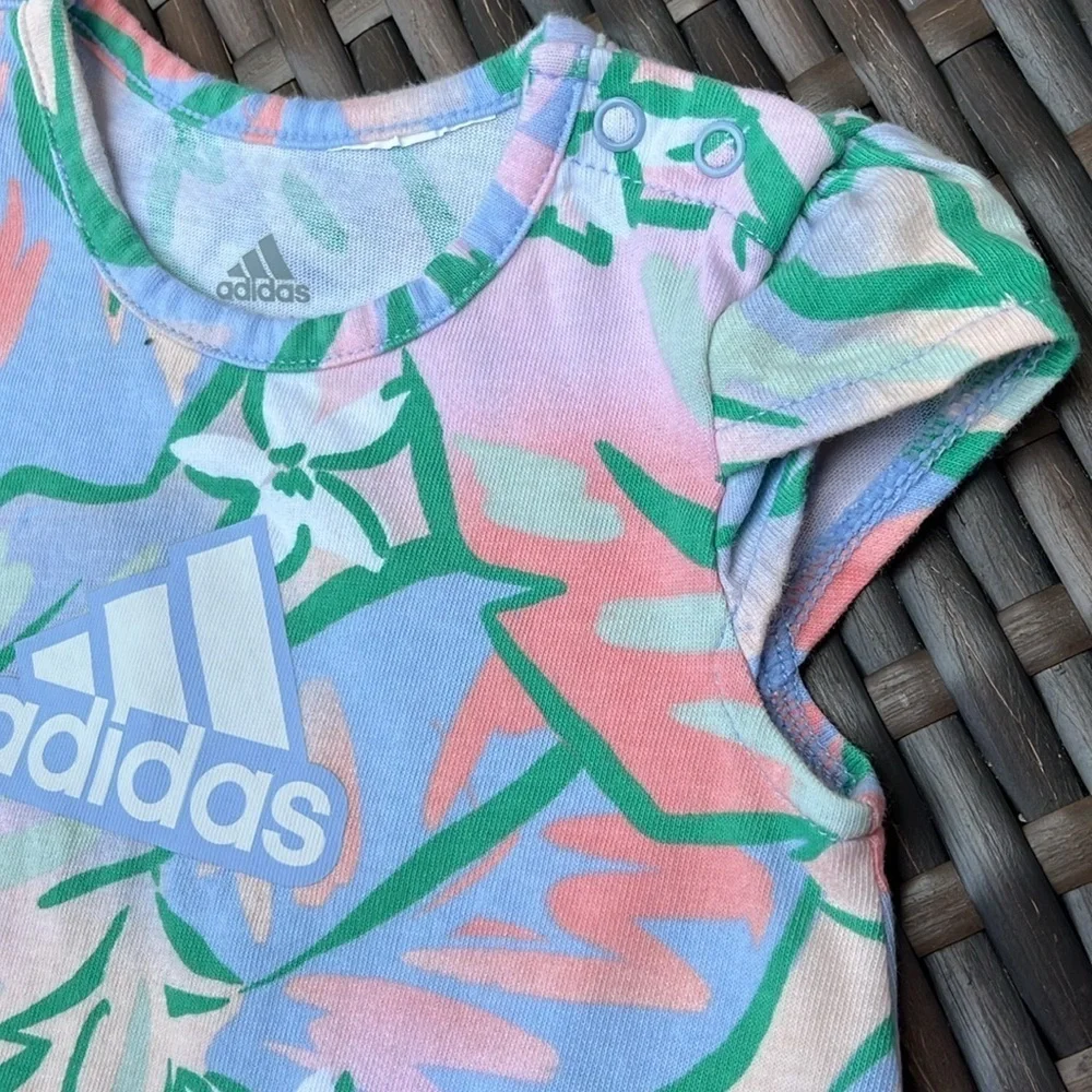 ADIDAS Infant Girls 3mo Logo Romper Short Sleeve Pastel Jungle Floral Cotton EUC
